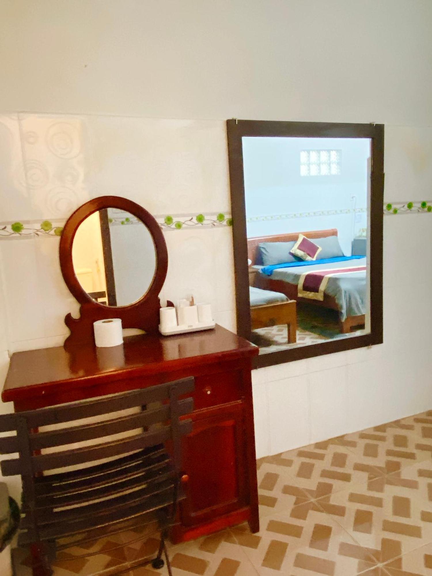 Dk House Homestay Хойан Экстерьер фото
